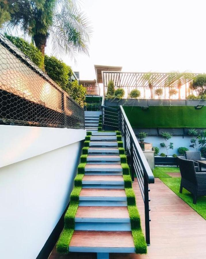 Hotel The Rahmania International Dhaka Exterior photo