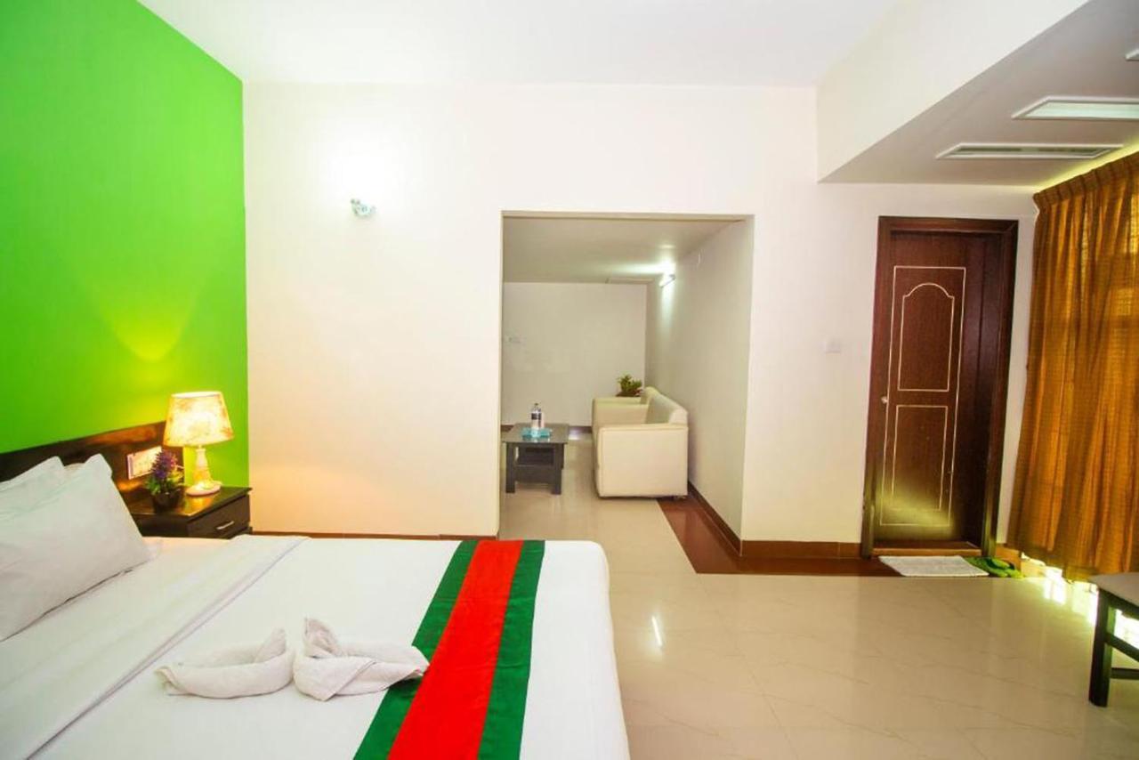 Hotel The Rahmania International Dhaka Exterior photo