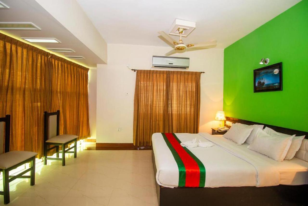 Hotel The Rahmania International Dhaka Exterior photo